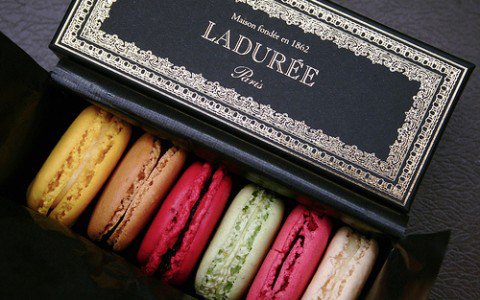 Párizsi csokiálmok - Gasztronómia - Gasztro - csokoládé, ladurée, ladurée macaron, macaron, macaron cukrászda, párizs,